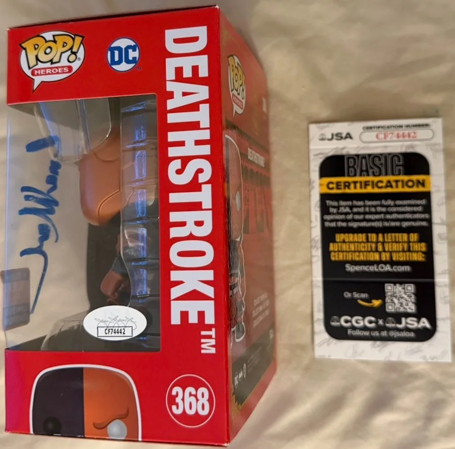 Esai Morales — Esai Morales Signed 2021 Summer LE Funko Pop #368 Deathstroke Titans w/ JSA COA, image 3