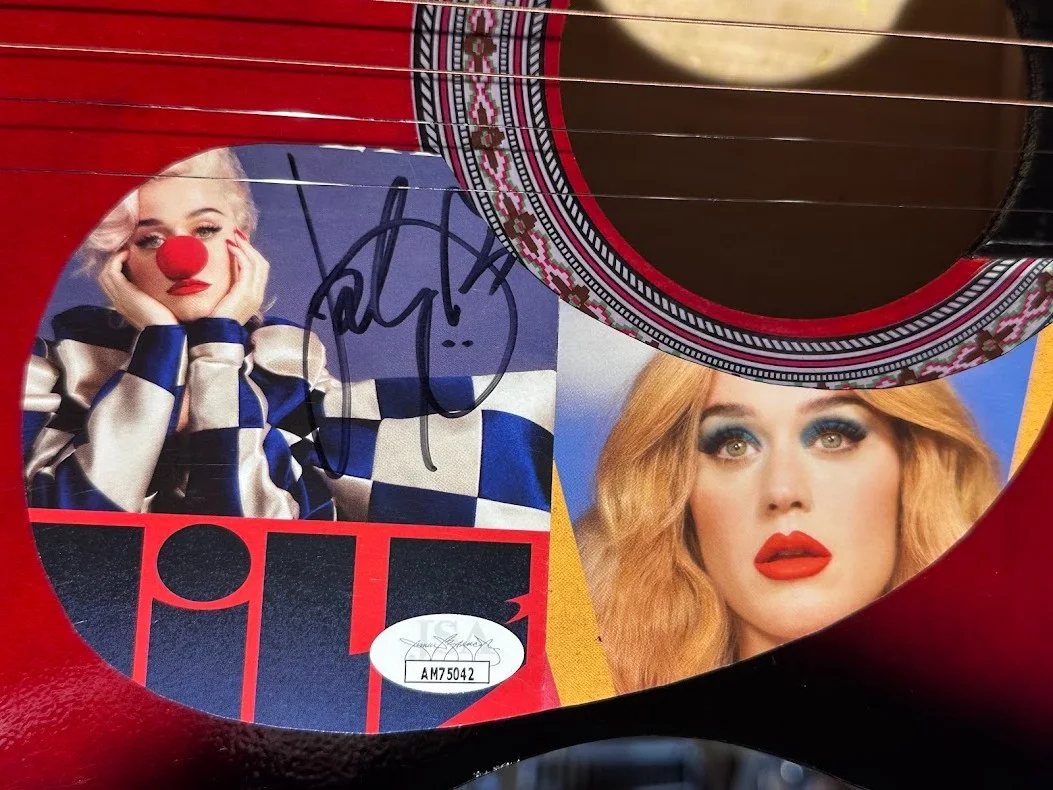 Katy Perry Hand-Signed Acoustic Guitar – JSA Certified – 38" Display Guitar, image 2