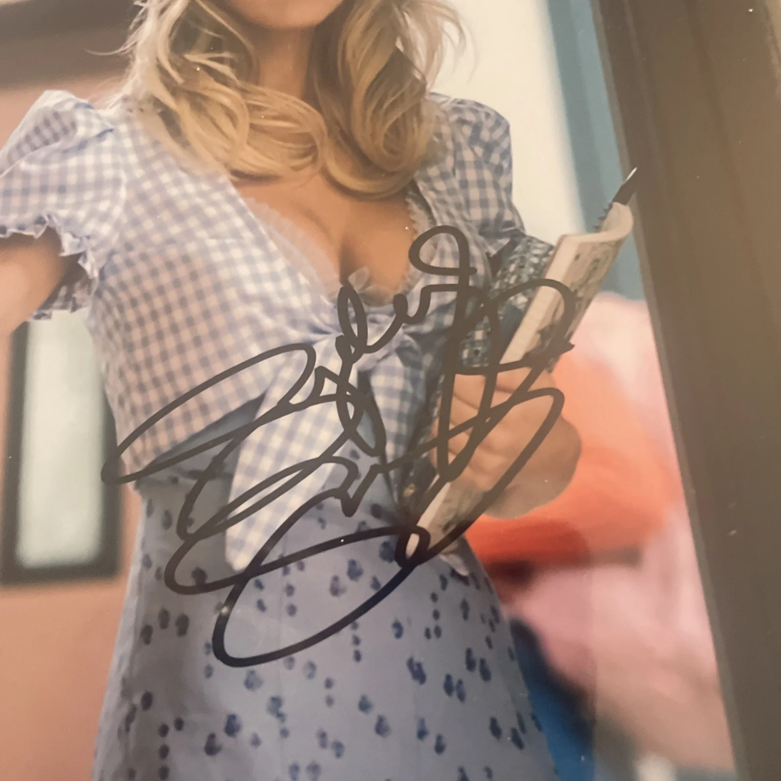 SYDNEY SWEENEY — SYDNEY SWEENEY Signed Autographed 8X10 Photo COA PSA Free Sydney Foot Card, изображение 2