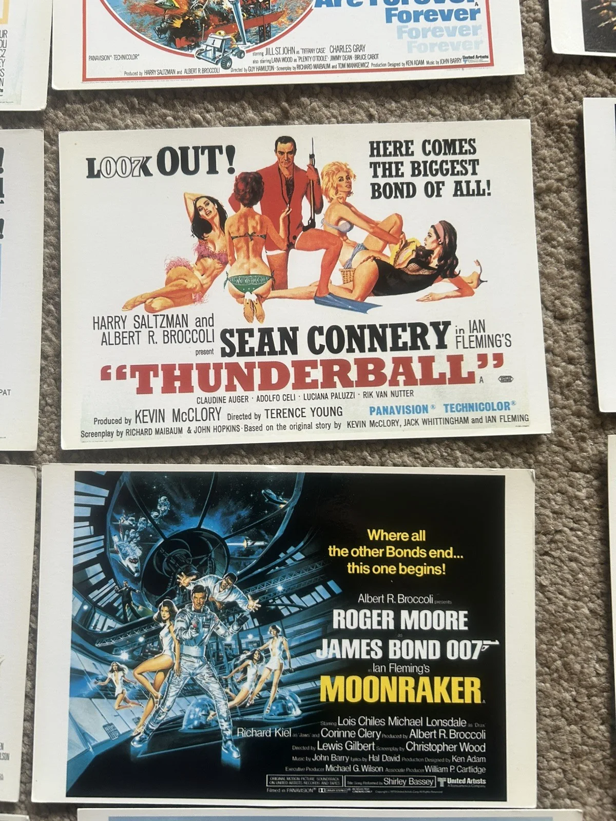A set of 20 James Bond Movie Postcards. Complete set Series 2, image 3