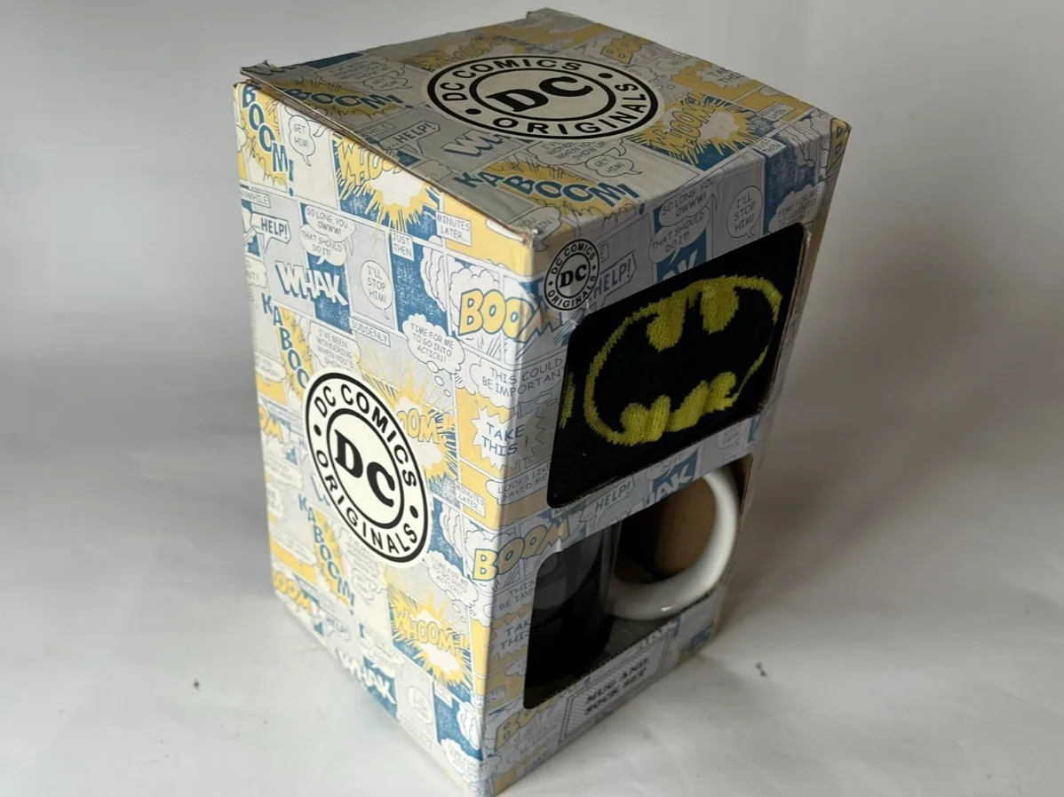 Batman Mug & Sock Set (8 to 11) New in box old stock, изображение 4