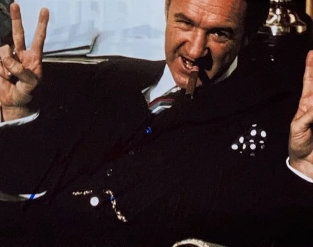 Gene Hackman — Gene Hackman Signed Framed 8x10 No Way Out Photo 2 JSA, image 2