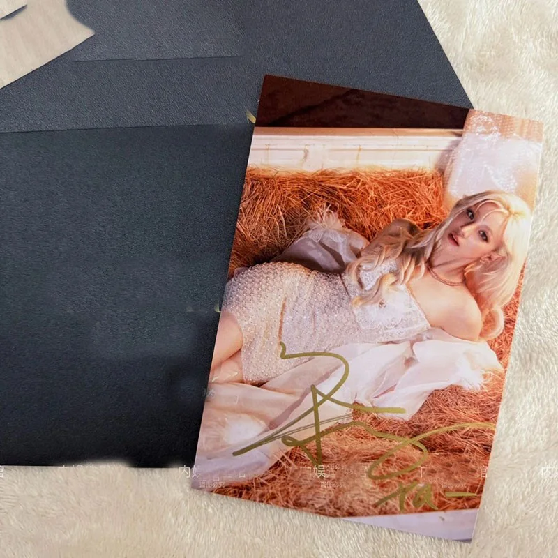Song Yu Qi 宋雨琦 Autographed Signed Photos Cards, image 4
