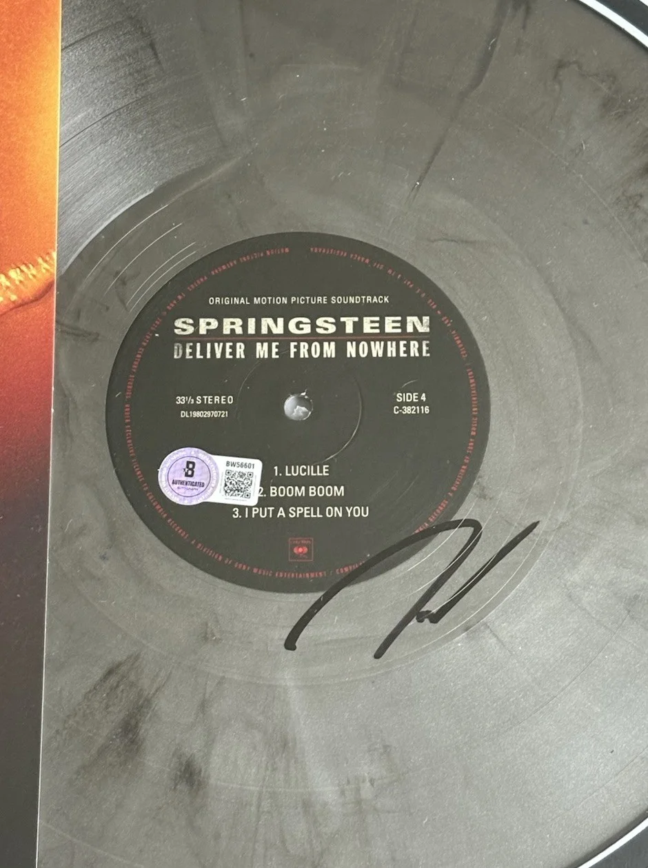 Jeremy Allen White — Jeremy Allen White Signed Springsteen Deliver Me From Nowhere Framed Vinyl Album, изображение 5