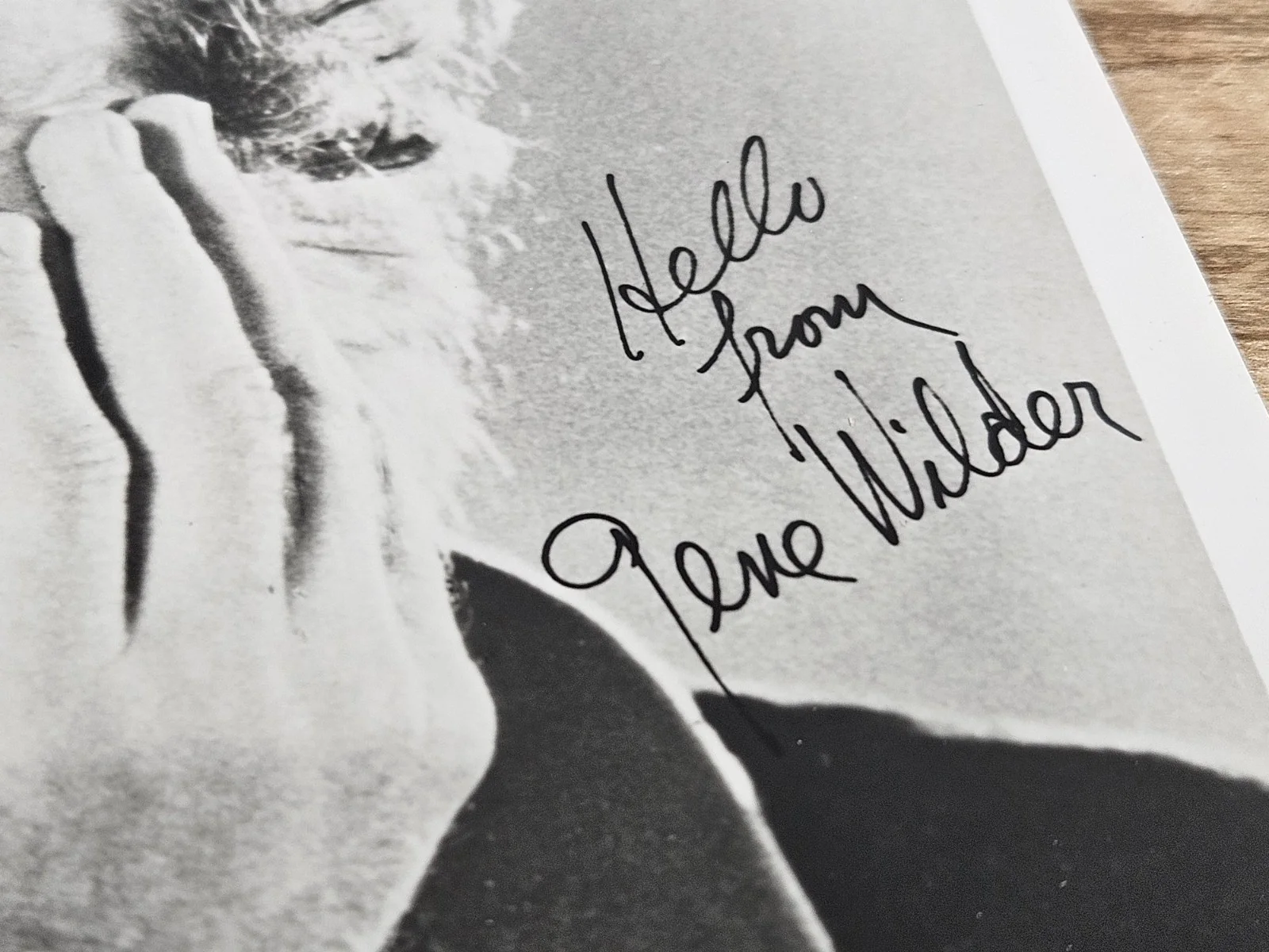 Gene Wilder — GENE WILDER PP SIGNED AUTOGRAPHED 8X10 PHOTO CHARLIE & THE CHOCOLATE FACTORY, изображение 3