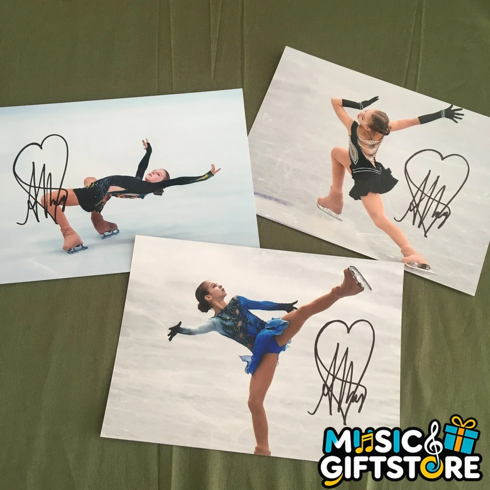 Alexandra Trusova Sasha Autographed Signed Photo Autographs figure skating 2023A, image 2