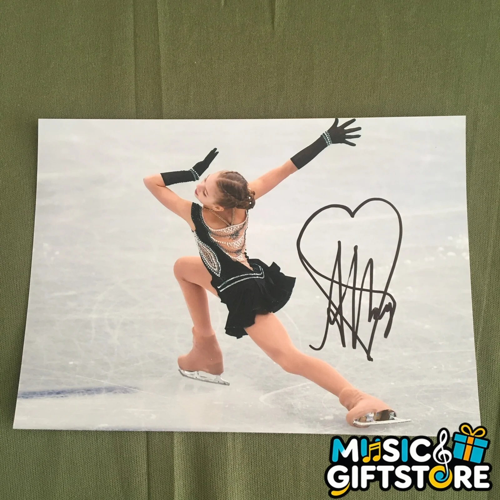 Alexandra Trusova Sasha Autographed Signed Photo Autographs figure skating 2023A, image 3