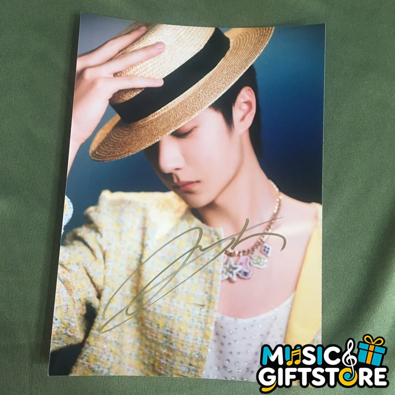 WANG YIBO YI BO PHOTO CARD PICTURE SIGNED AUTOGRAPHED GIFTS COLLECTION 2023B #MU, изображение 3