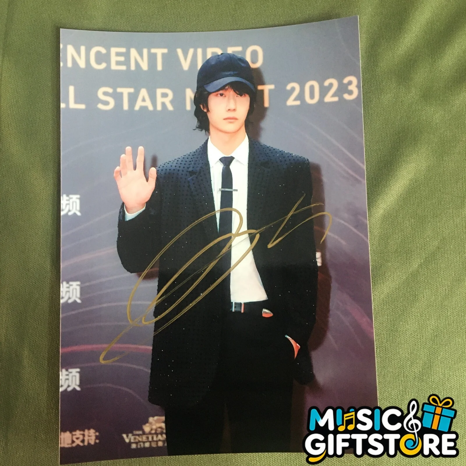 WANG YIBO YI BO PHOTO CARD PICTURE SIGNED AUTOGRAPHED GIFTS COLLECTION 2023E #MU, изображение 3