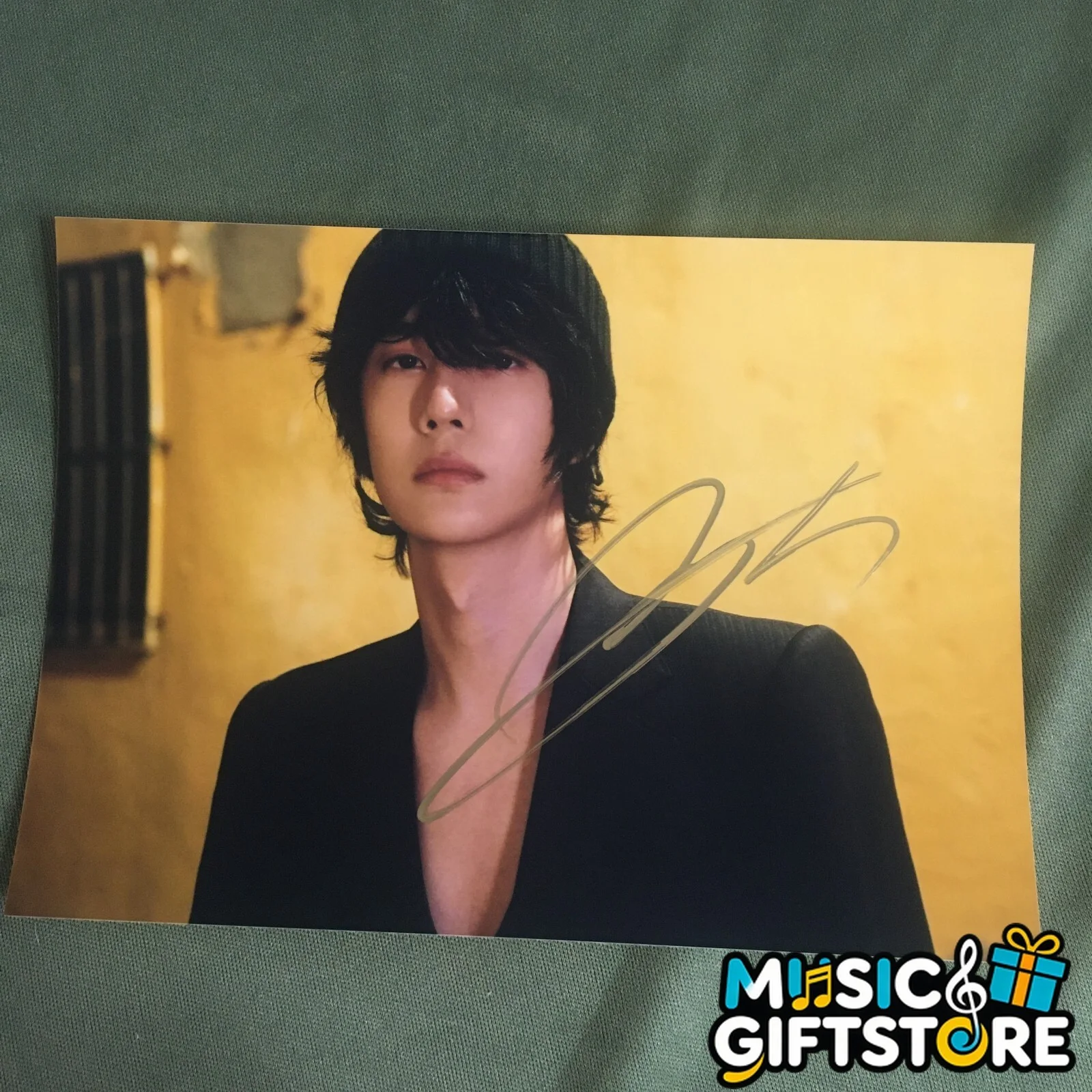 WANG YIBO YI BO PHOTO CARD PICTURE SIGNED AUTOGRAPHED GIFTS COLLECTION 2023A #MU, изображение 3