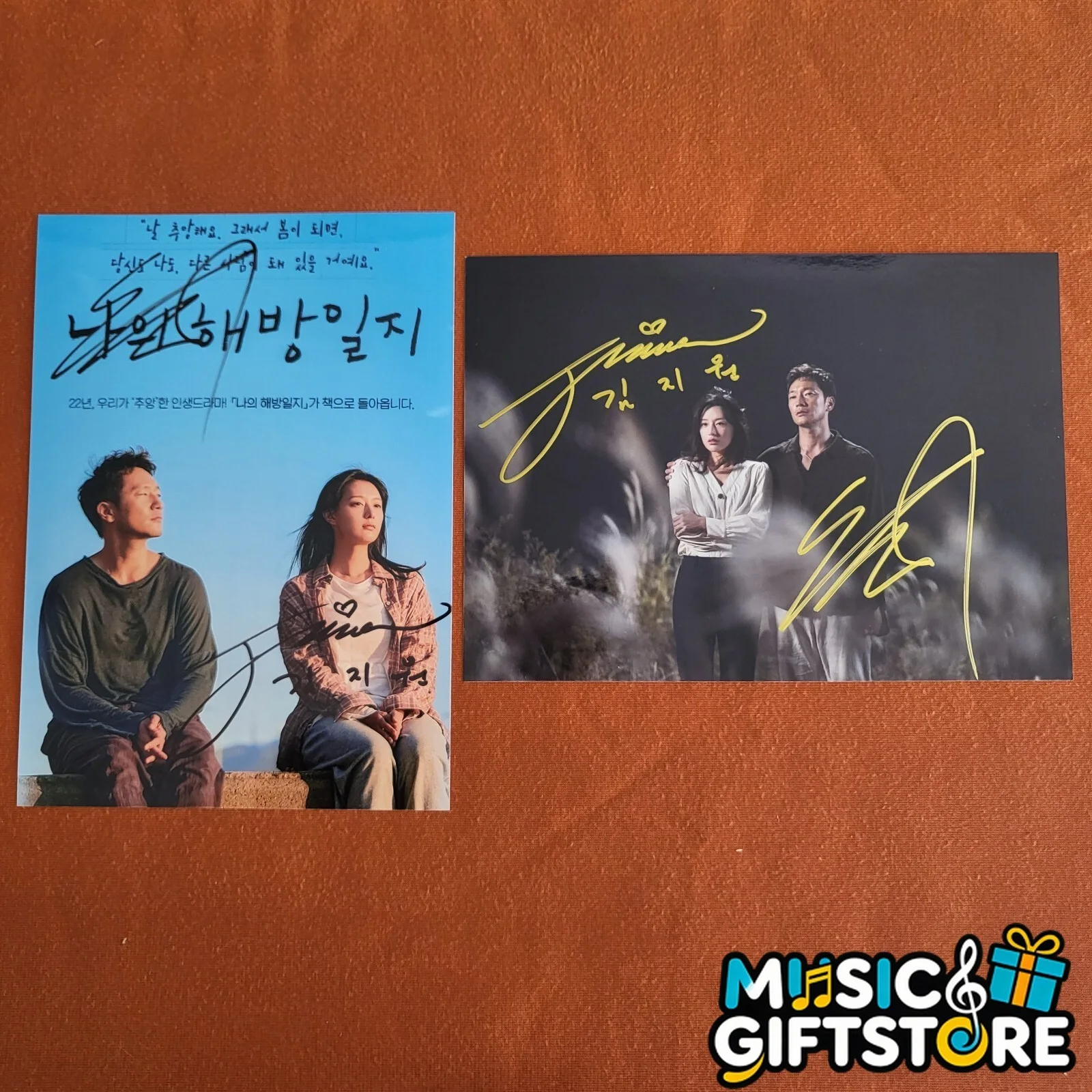 My liberation Journal LEE MINKI Kim Ji Won GROUP Photo 4*6 K-POP Autographed #MU, image 2
