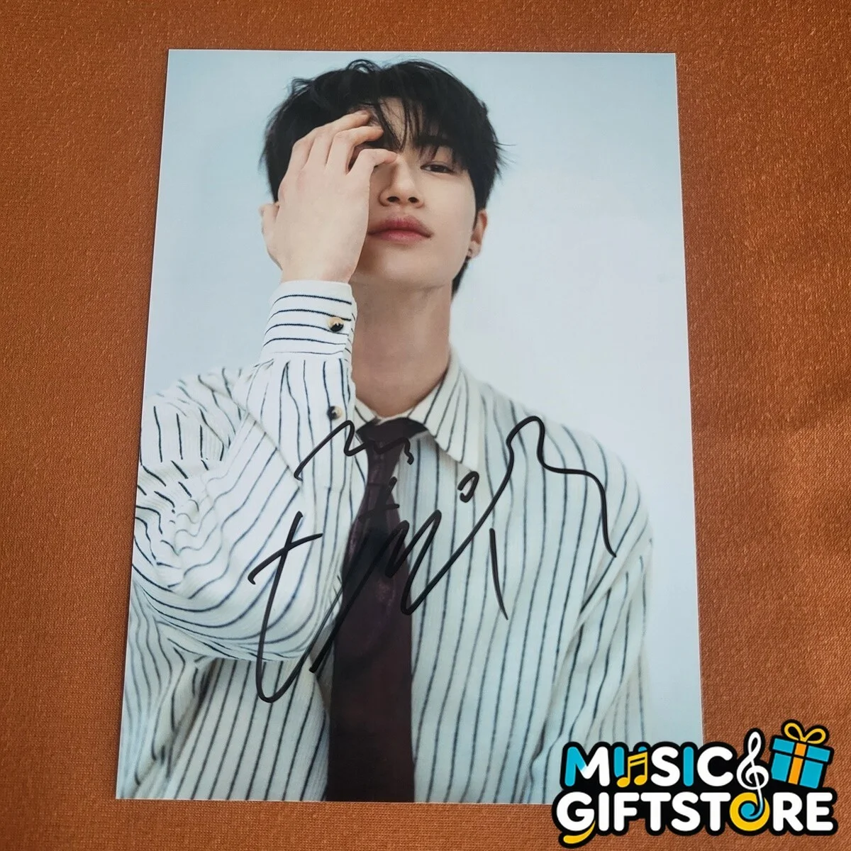 Lovely Runner Byeon Woo-Seok Signed Autographed Photo K-POP Collection 2024A #MU, изображение 3