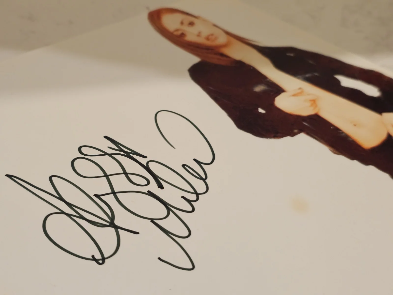Alyssa Milano — Alyssa Milano Charmed Hand Signed Autograph 8x10 Photo, изображение 3