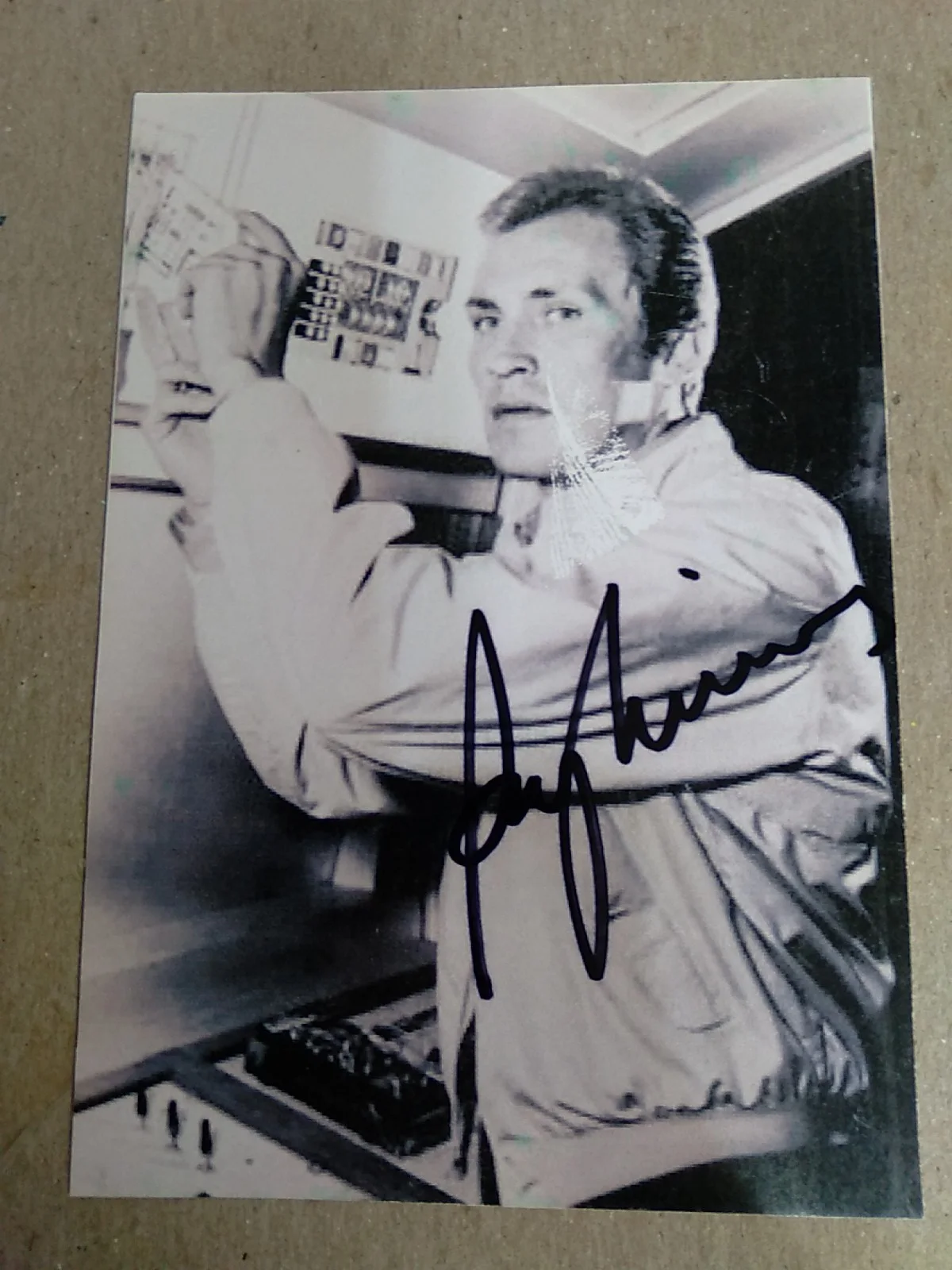 Martin Sheen Signed Authograph 5x3.5in Black And White Photo, image 2