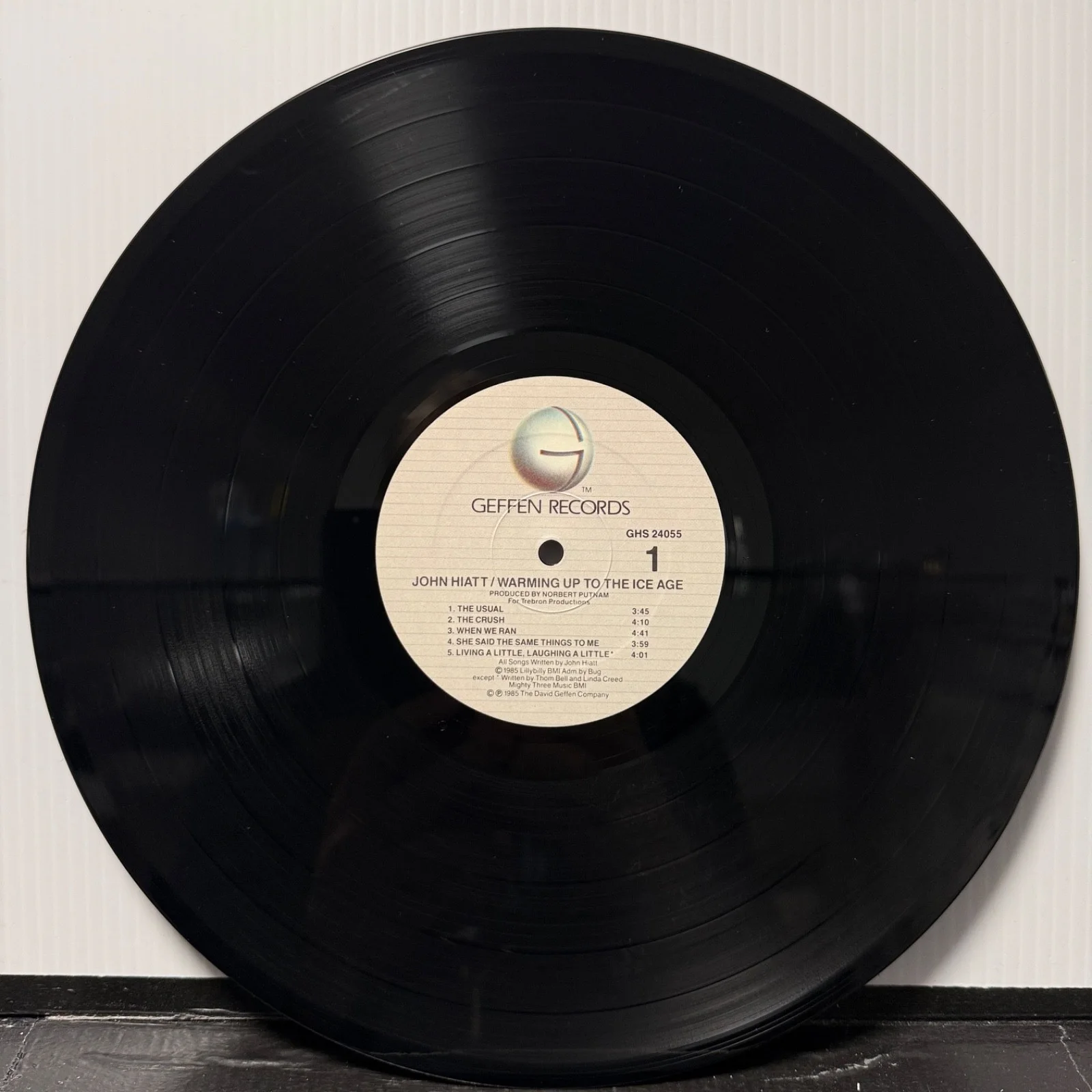 AUTOGRAPHED - JOHN HIATT "Warming Up To The Ice Age" GEFFEN vinyl cover notched, image 3
