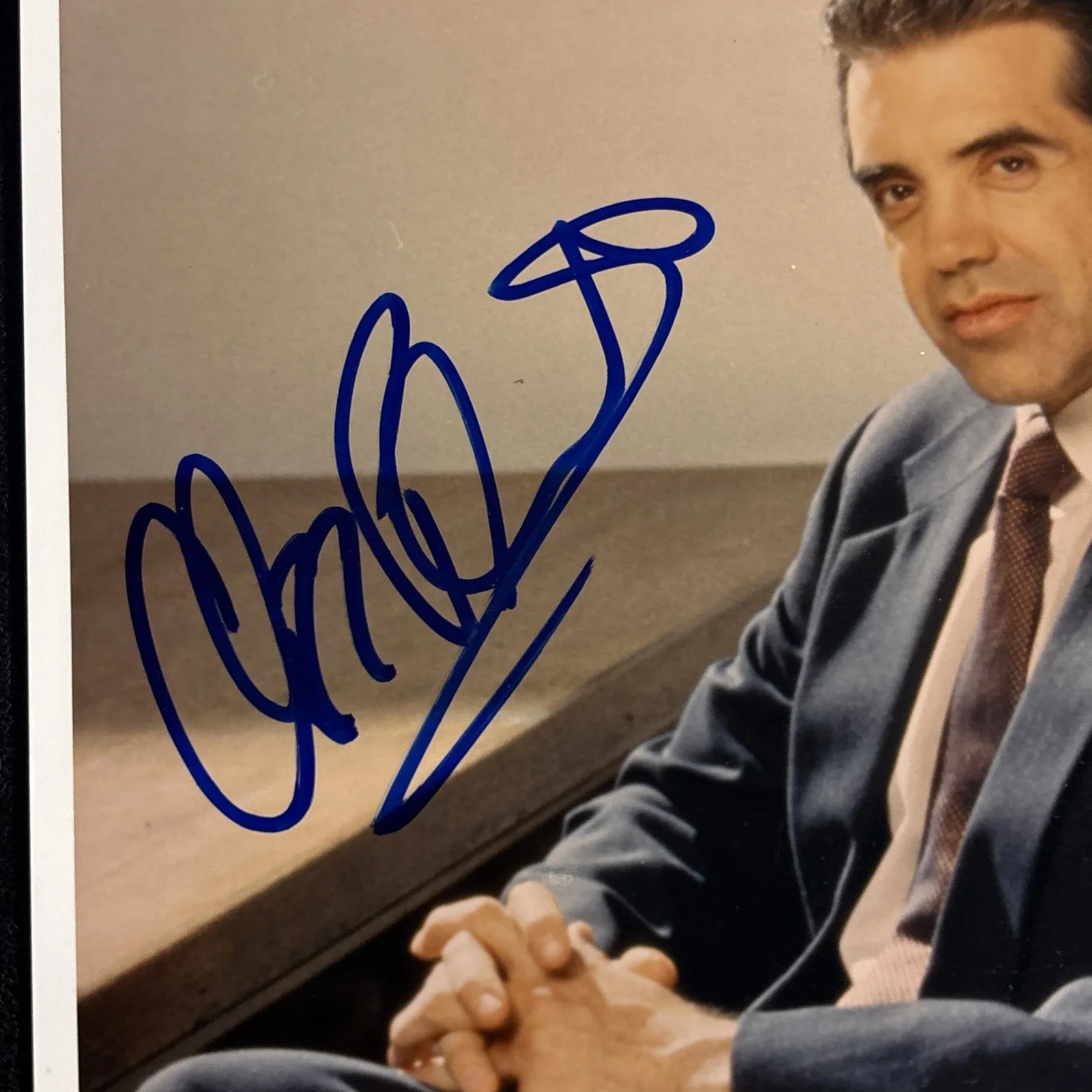 Chazz Palminteri — Chazz Palminteri Signed Autographed Photo “A Bronx Tale” IAA COA, изображение 2