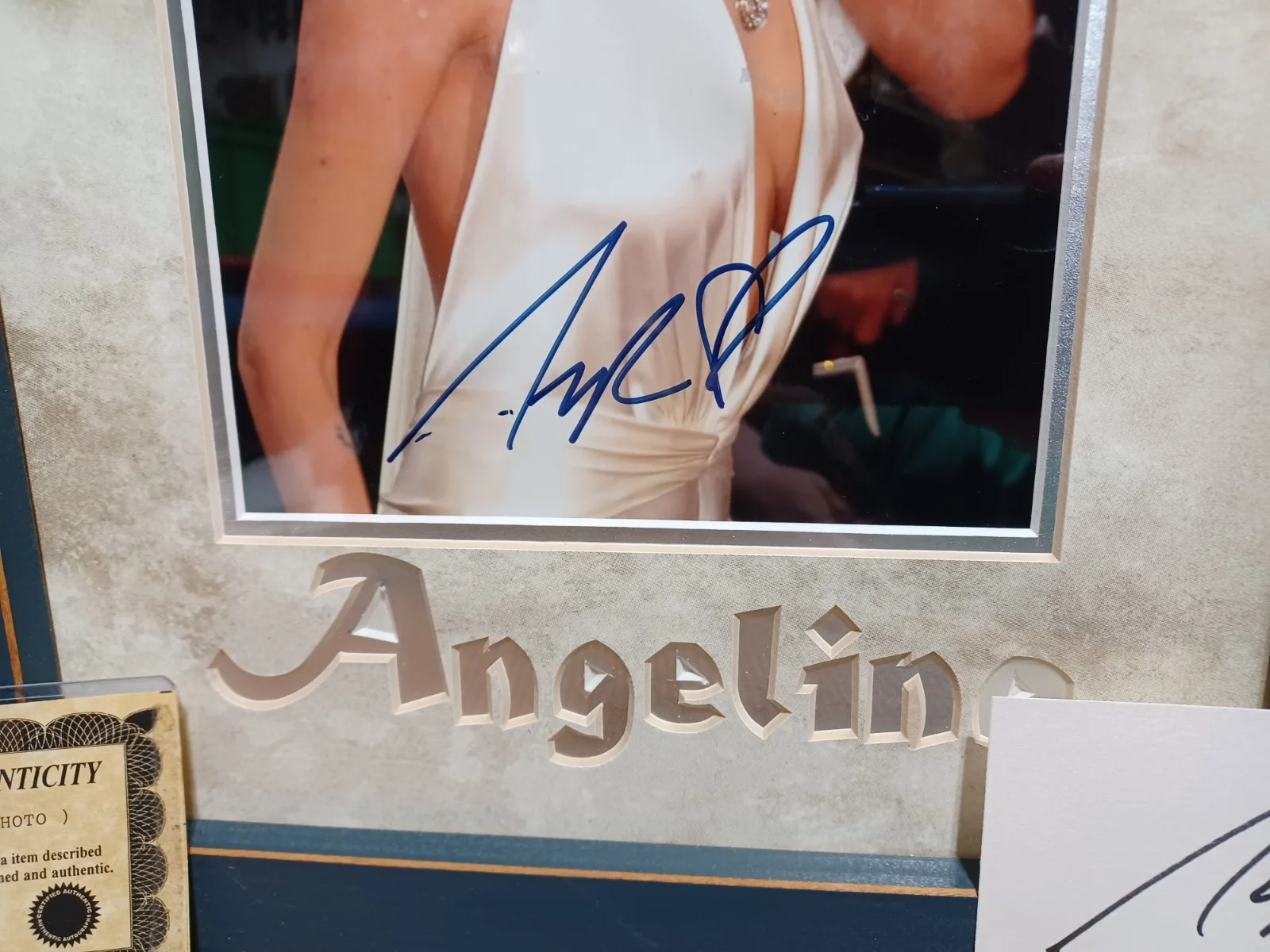 Angelina Jolie — Angelina Jolie Autographed Signed Authentic COA Framed Photo, изображение 3