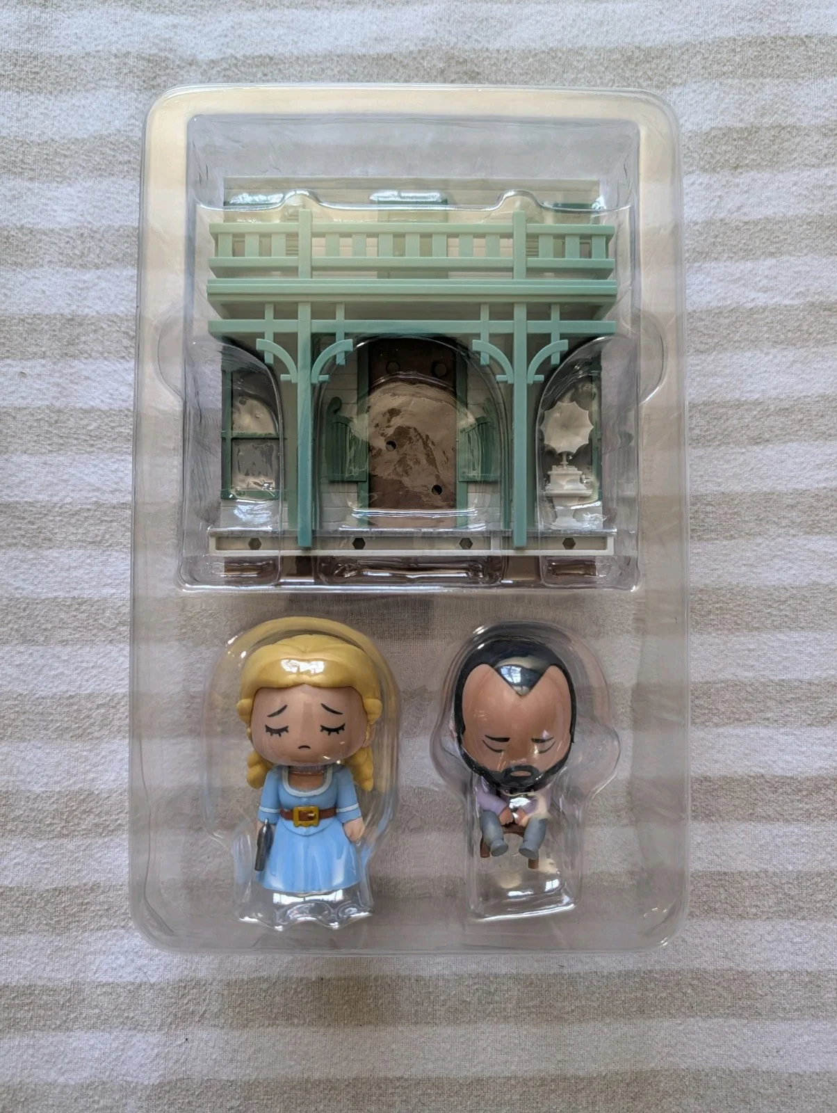 Westworld SuperEmoFriends Dolores and Arnold Figures Complete In Box New Unused, image 3