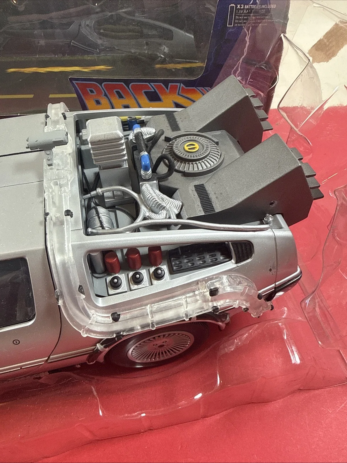 Michael J Fox — Micheal J Fox Signed Back To The Future 1/15th Scale Delorean JSA Certified, image 4