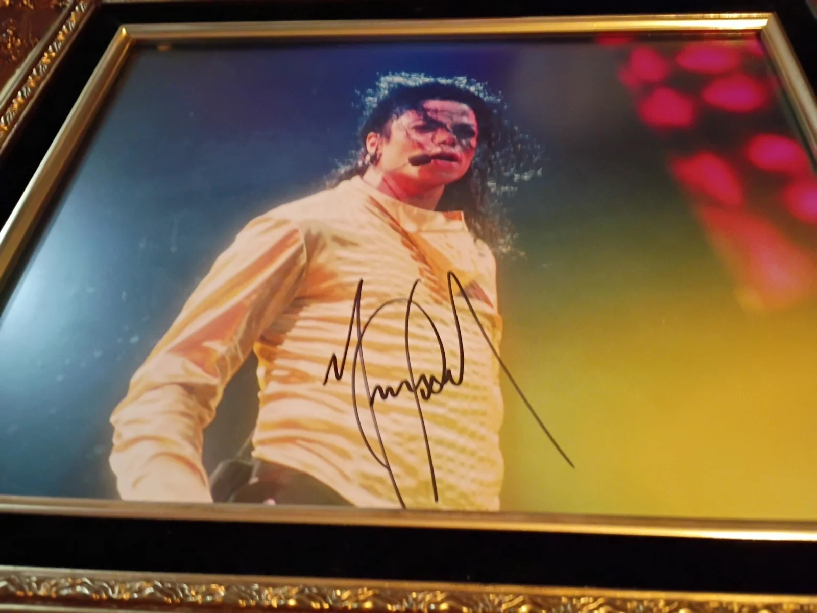 MICHAEL JACKSON AUTOGRAPHED 11x14 COLOR PHOTO - PSA DNA FULL LETTER CERTIFICATE, изображение 4