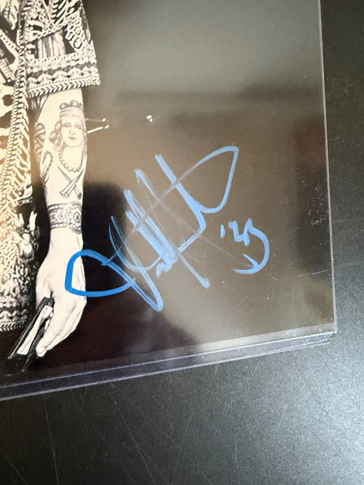 AUTHENTIC Billy Strings AUTOGRAPHED 11x14 Photo Beckett COA, image 3