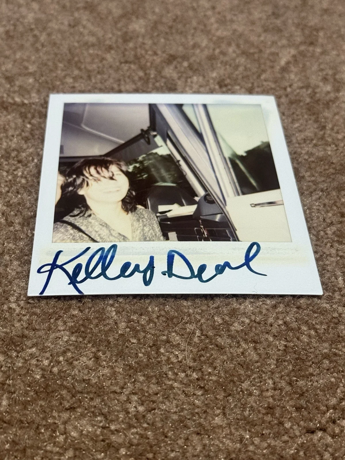 KELLEY DEAL Signed Polaroid Autograph The Breeders Band RARE Rock Music 1/1, изображение 2