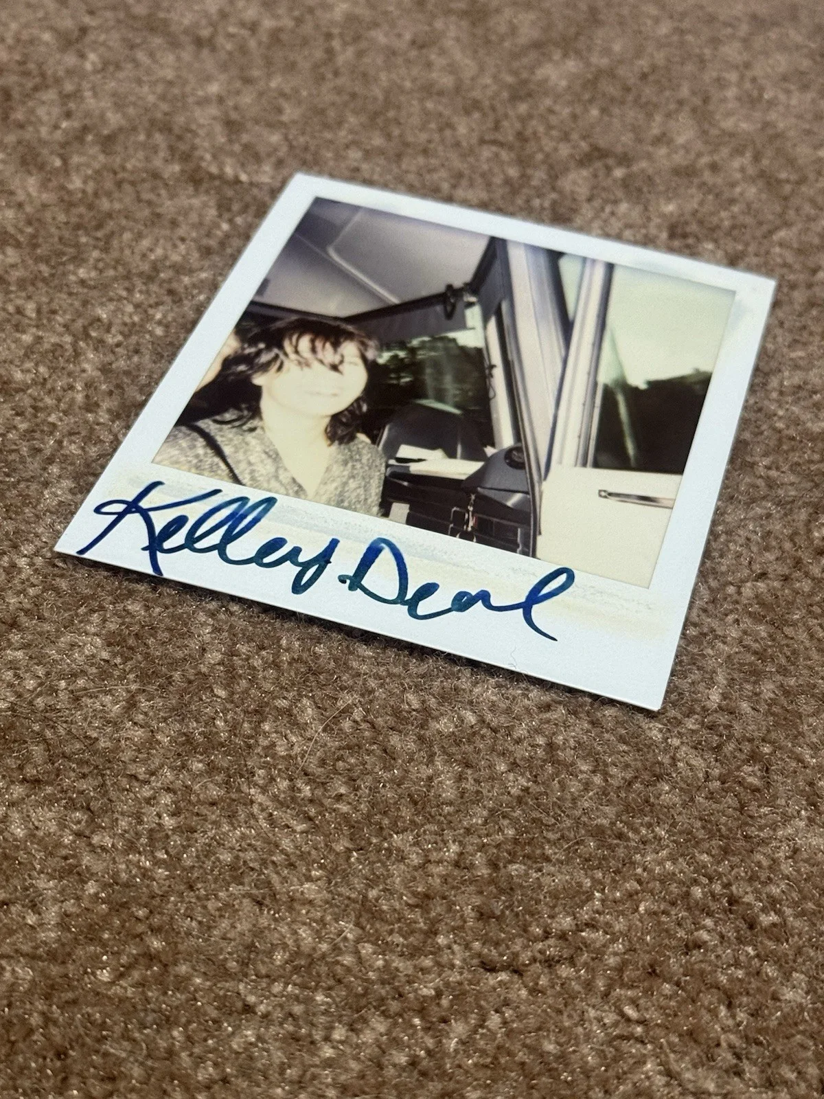 KELLEY DEAL Signed Polaroid Autograph The Breeders Band RARE Rock Music 1/1, изображение 3