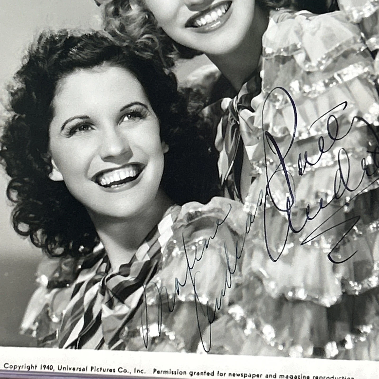 The Andrews Sisters Performers Signed 1940 8x10 B/W Press Photo RARE!!! t340, изображение 3