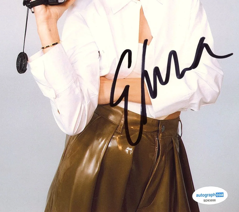 Emma Chamberlain — Emma Chamberlain signed 8x10 Photo EXACT PROOF Forbidden Fruits SEXY e ACOA COA, image 5