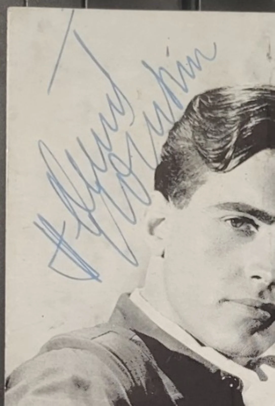 Helen Walker — Helmut Dantine Actor SIGNED Warner Brothers Postcard Nov. 1944 Died 1982, image 3