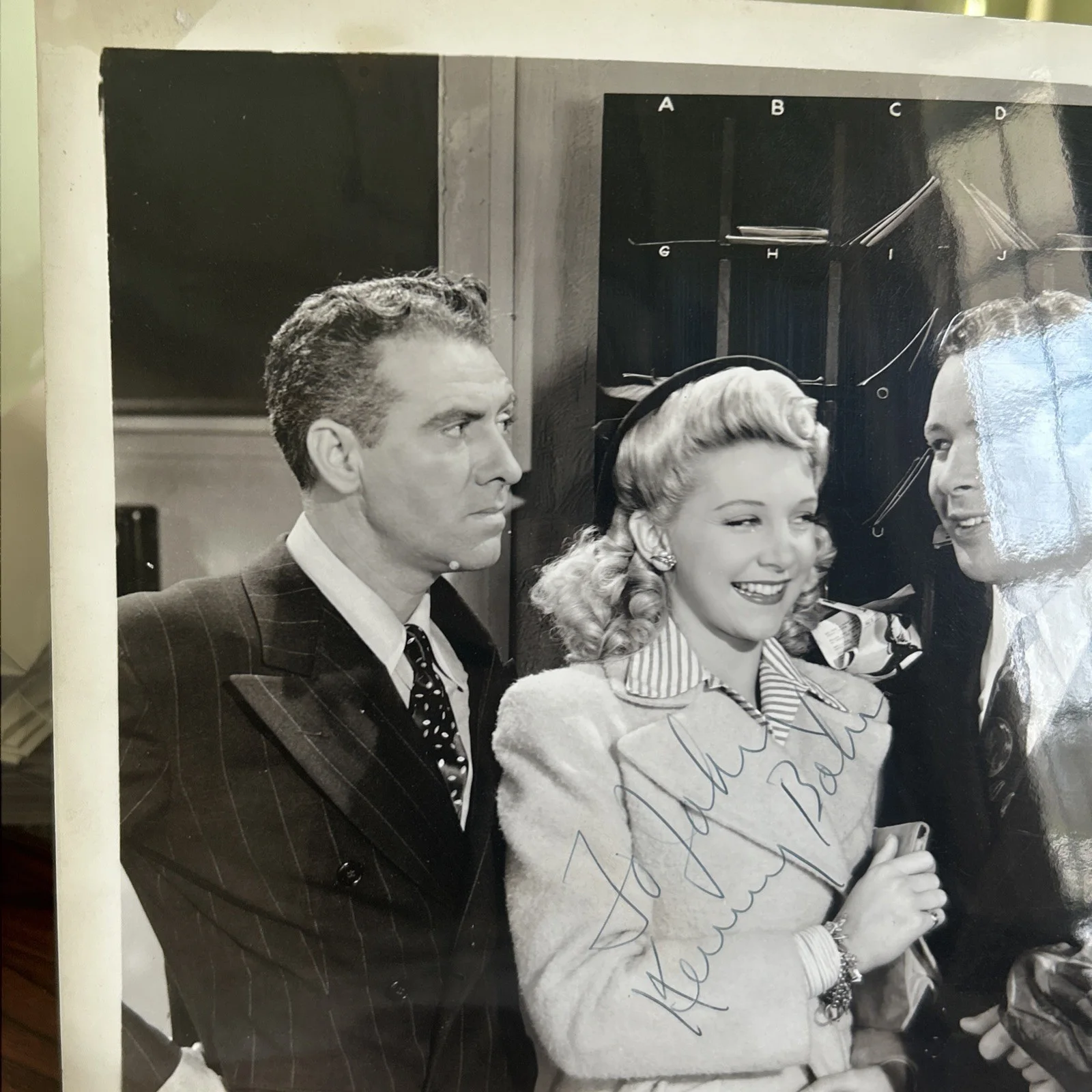Kenny Baker — Kenny Baker Signed Photo Hollywood Actor Singer In Silver Skates t322, image 3