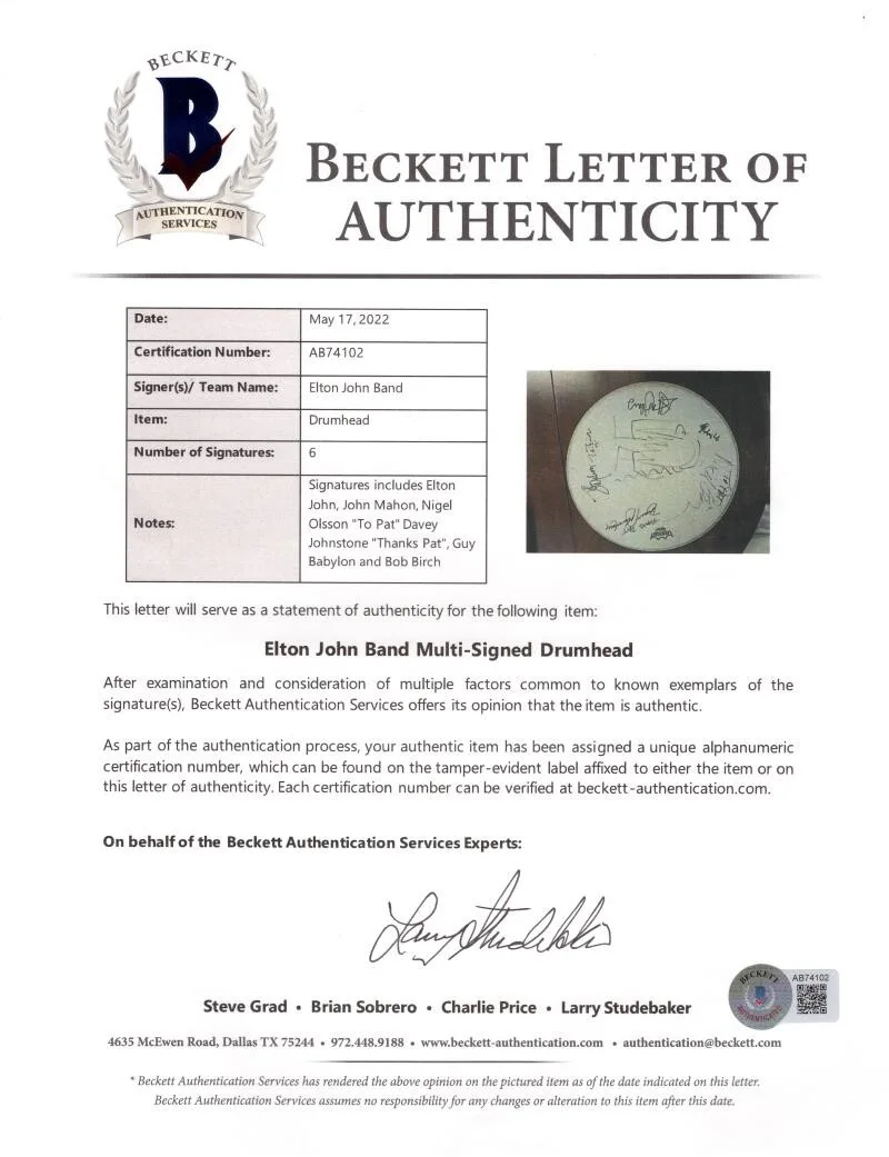Guy Babylon, Bob Birch, Elton John, Davey Johnstone, John Mahon — Elton John Full Band Signed Autograph 16" Stage Used Drumhead w/ Beckett COA, изображение 2