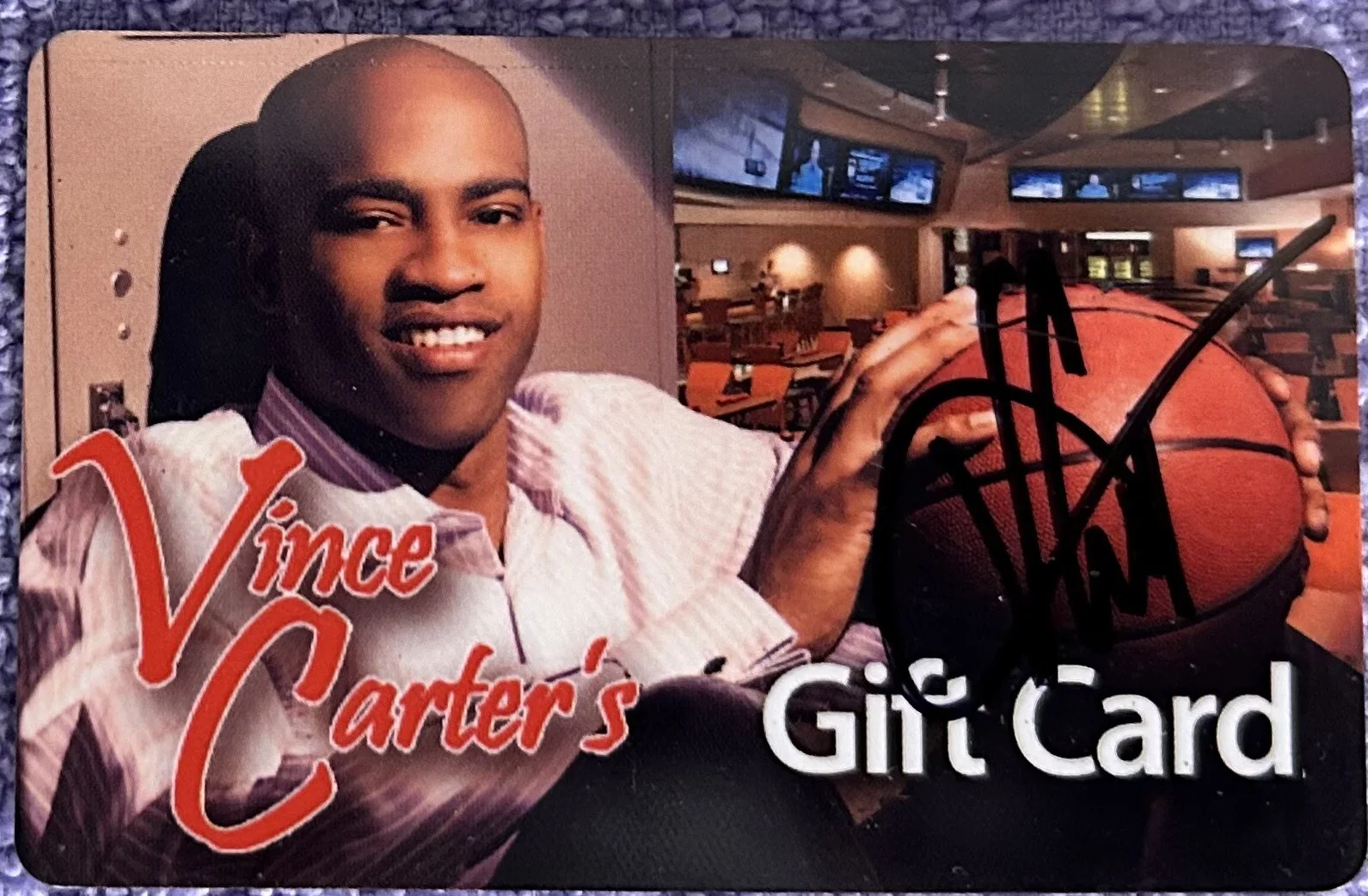 Vince Carter — Vince Carter's The Restaurant Gift Card - Signed - Vince Carter (Magic, Hawks), изображение 2