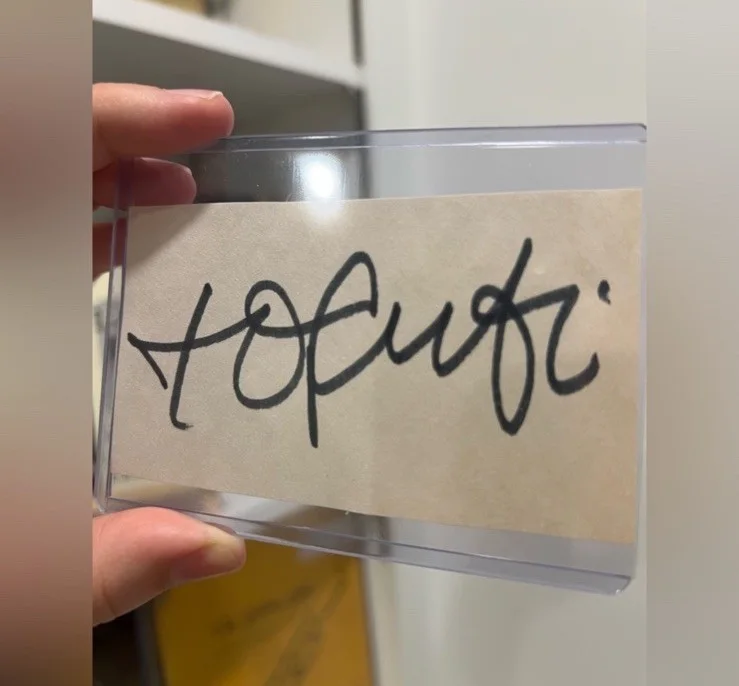 Authentic TONY CURTIS Autograph — BLACK SHARPIE, image 4