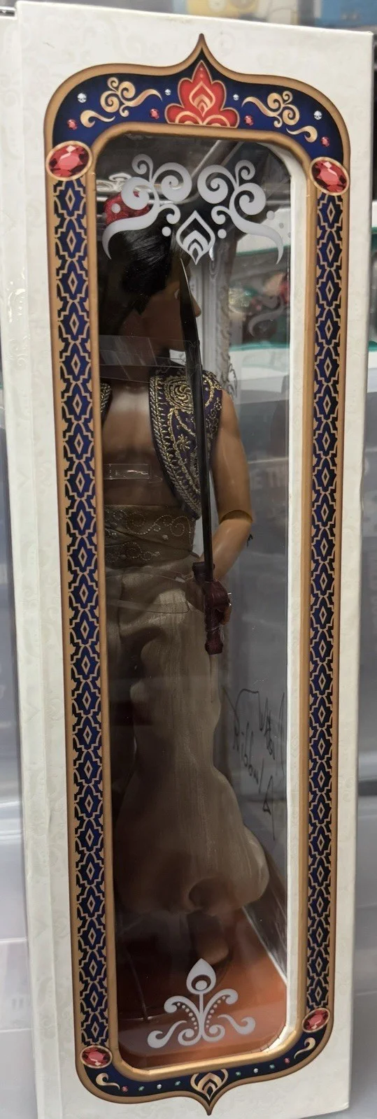 Scott Weinger — Scott Weinger , Aladdin , Signed Autographed , Aladdin Doll , Disney, image 3