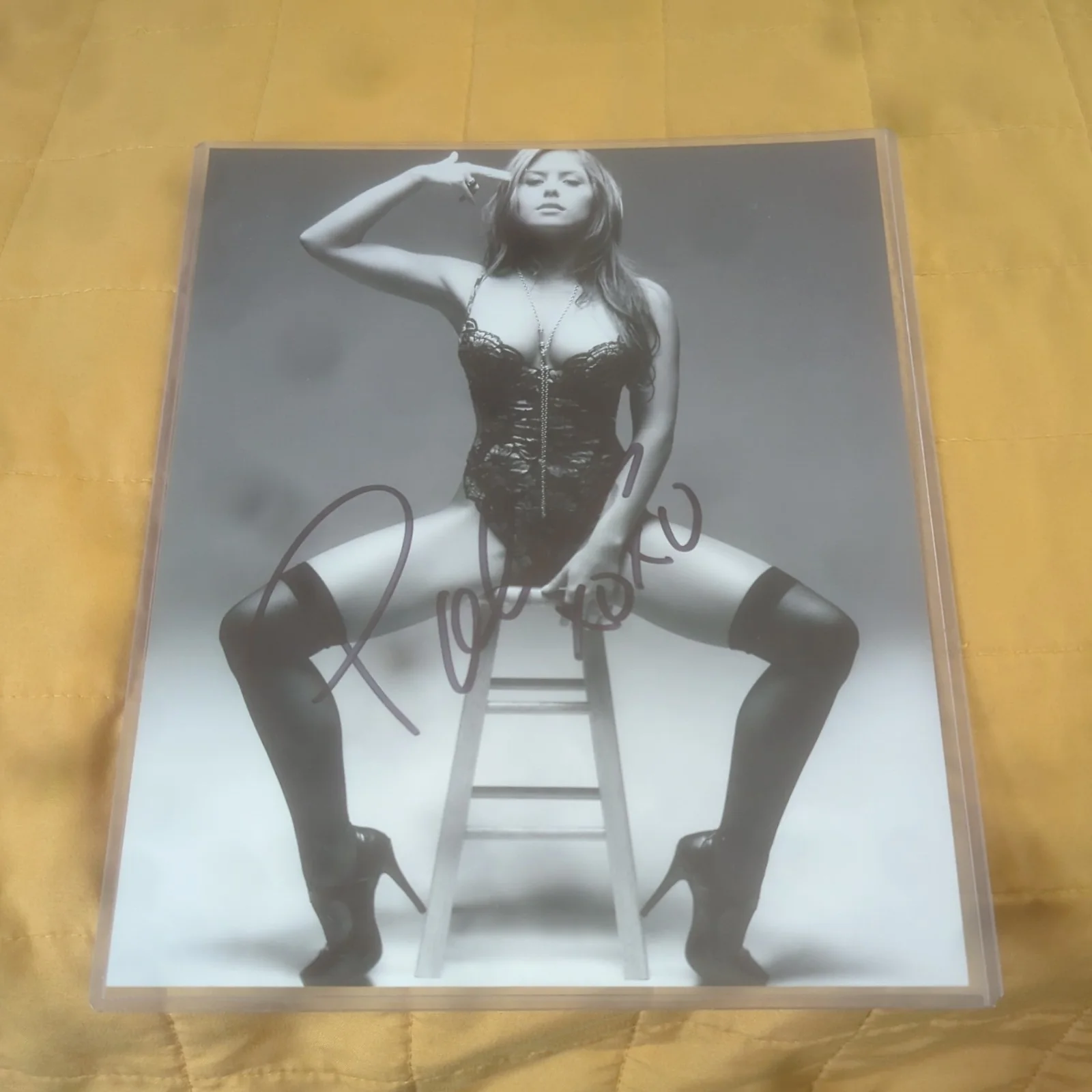 Brittany Palmer Signed 8x10 Photo Hot UFC Ring Girl Certificate of Authenticity, изображение 4