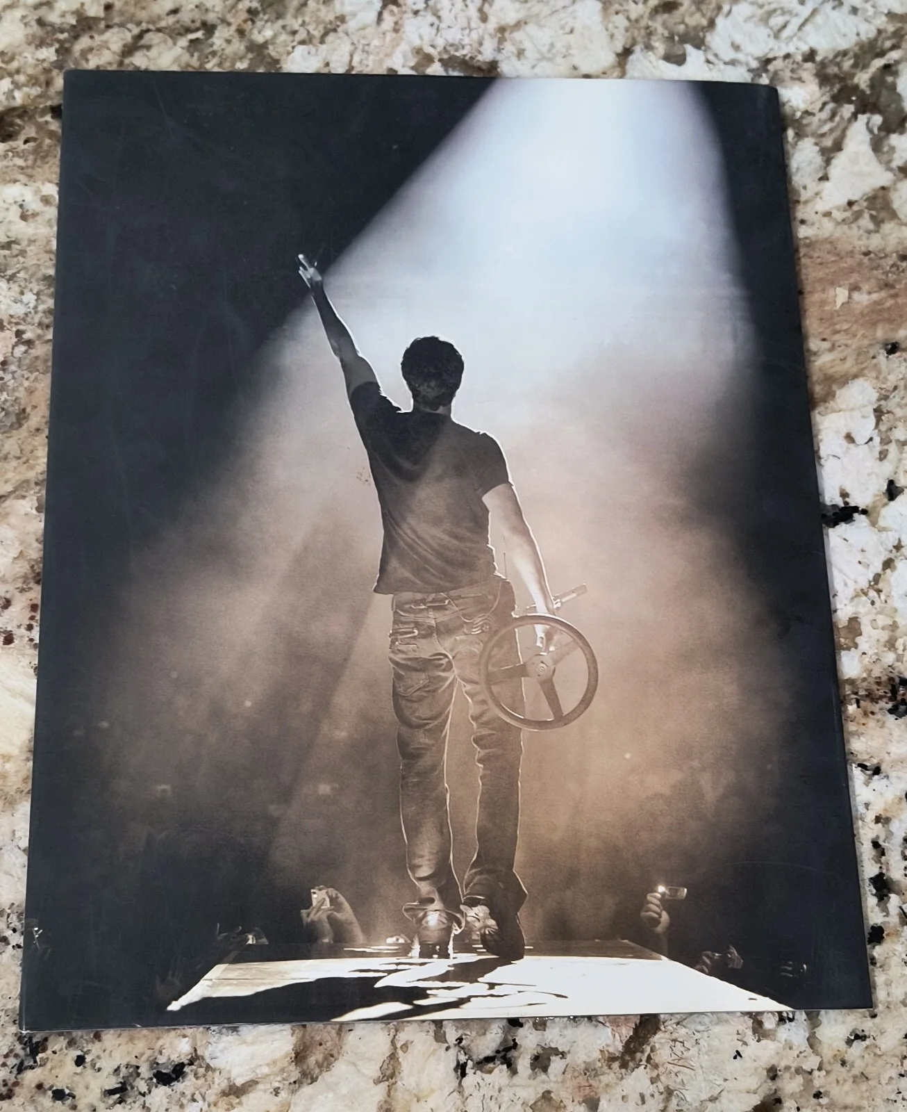Enrique Iglesias REAL hand SIGNED Photo Photograph Autographed 2008 Program, изображение 5