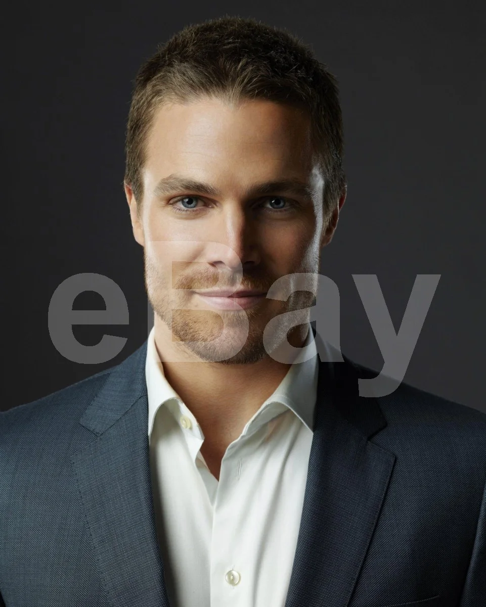 Stephen Amell 16x12 Photo Poster Print, image 4