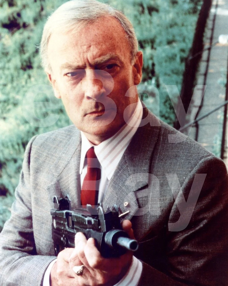 Edward Woodward 16x12 Photo Poster Print, изображение 4
