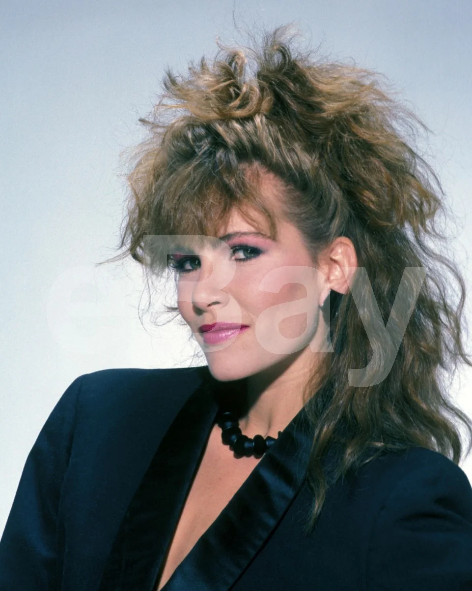 Tawny Kitaen 16x12 Photo Poster Print, изображение 4