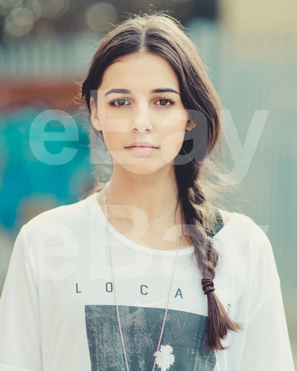Naomi Scott 16x12 Photo Poster Print, изображение 4