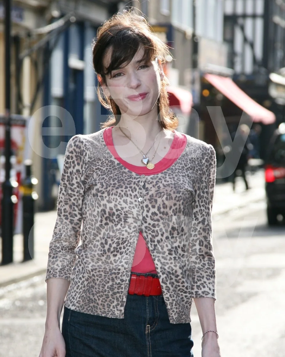 Sally Hawkins 16x12 Photo Poster Print, изображение 4