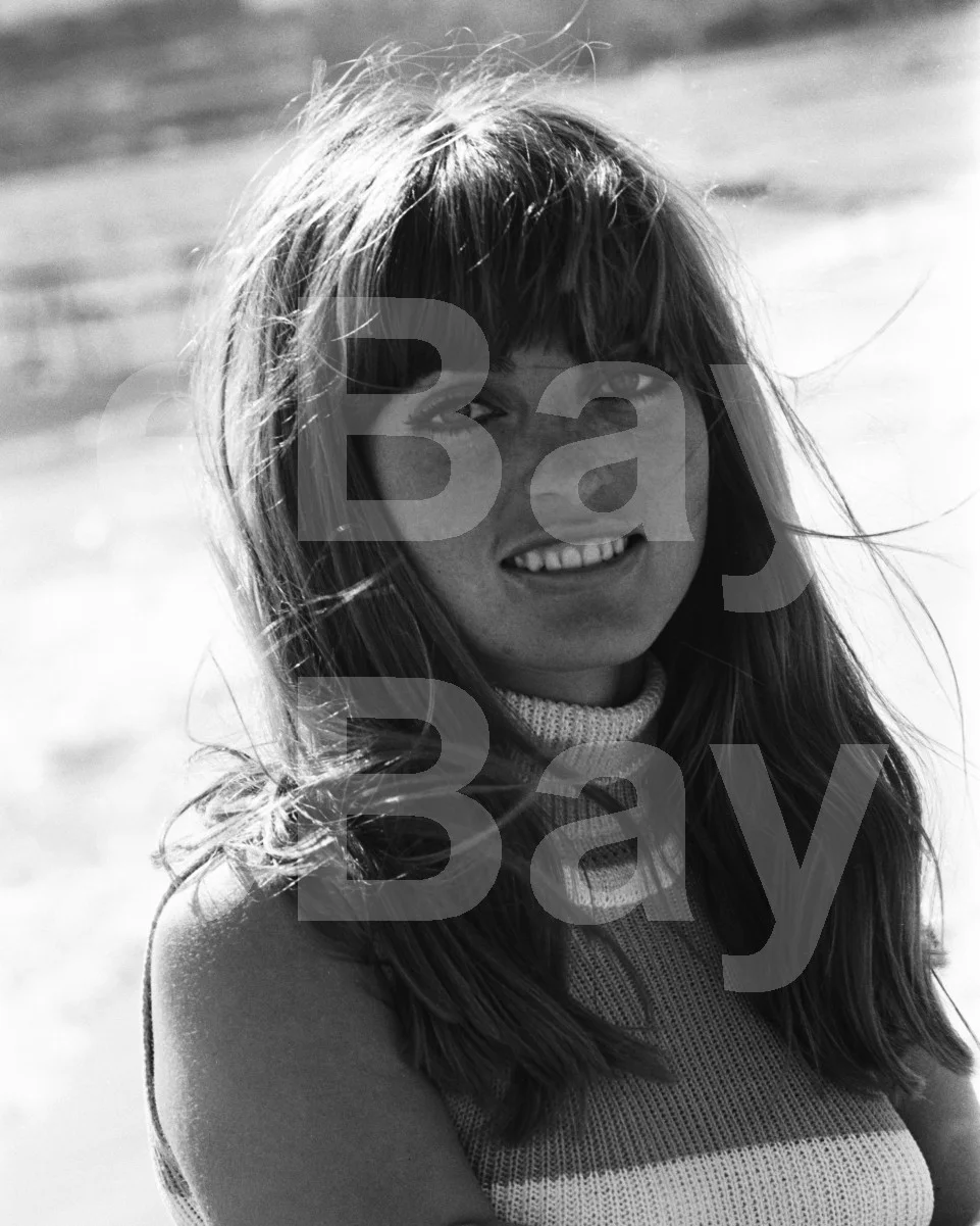 Marie-France Pisier 16x12 Photo Poster Print, изображение 4