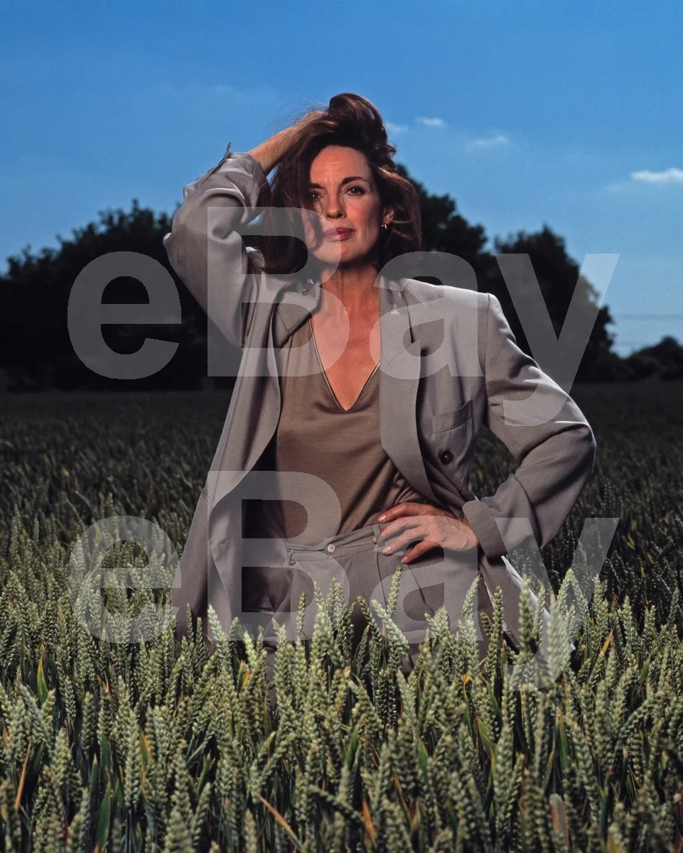 Linda Gray 16x12 Photo Poster Print, image 4