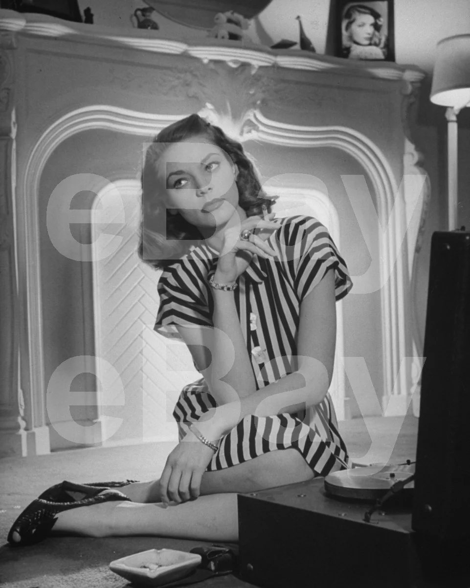 Lauren Bacall 16x12 Photo Poster Print, image 4