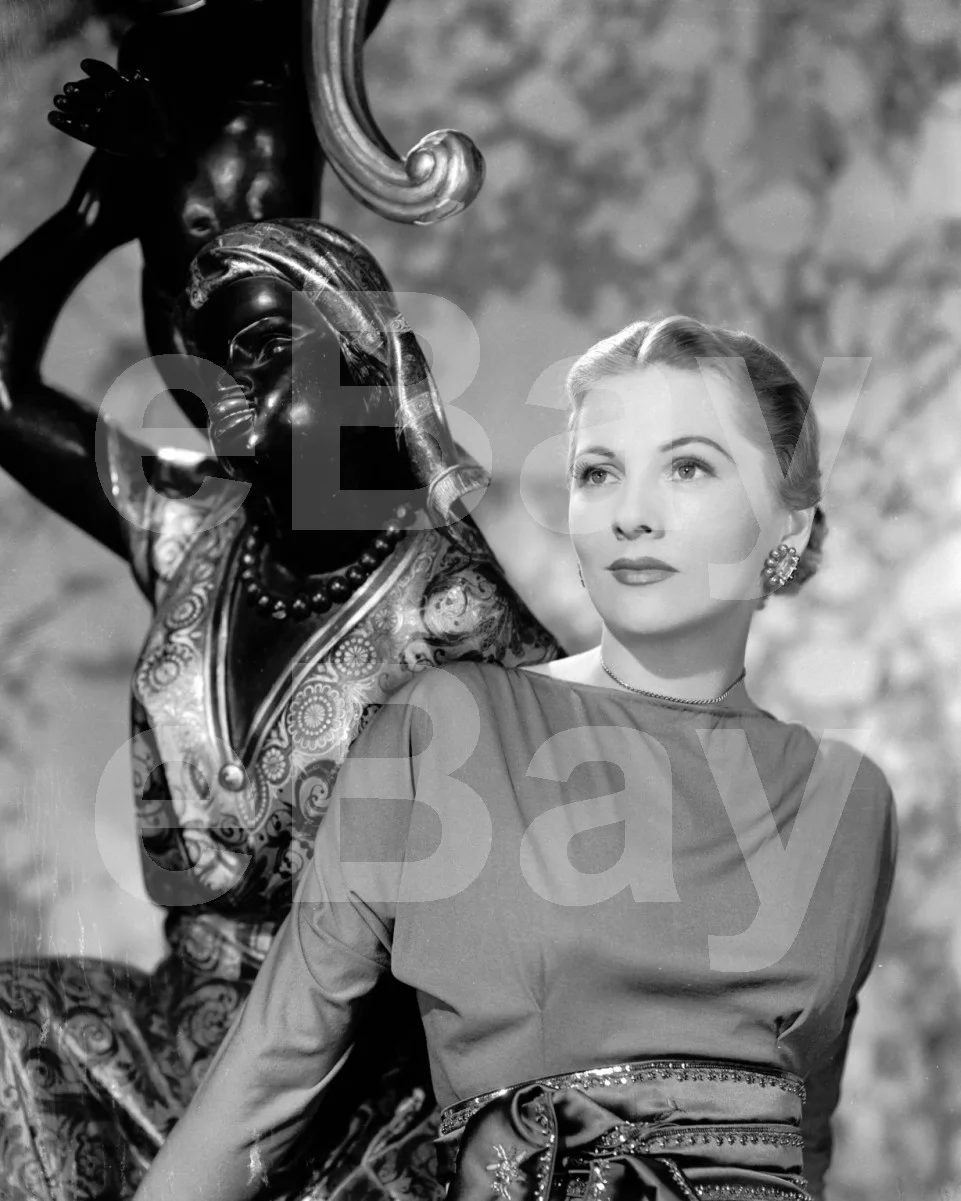 Joan Fontaine 16x12 Photo Poster Print, image 4