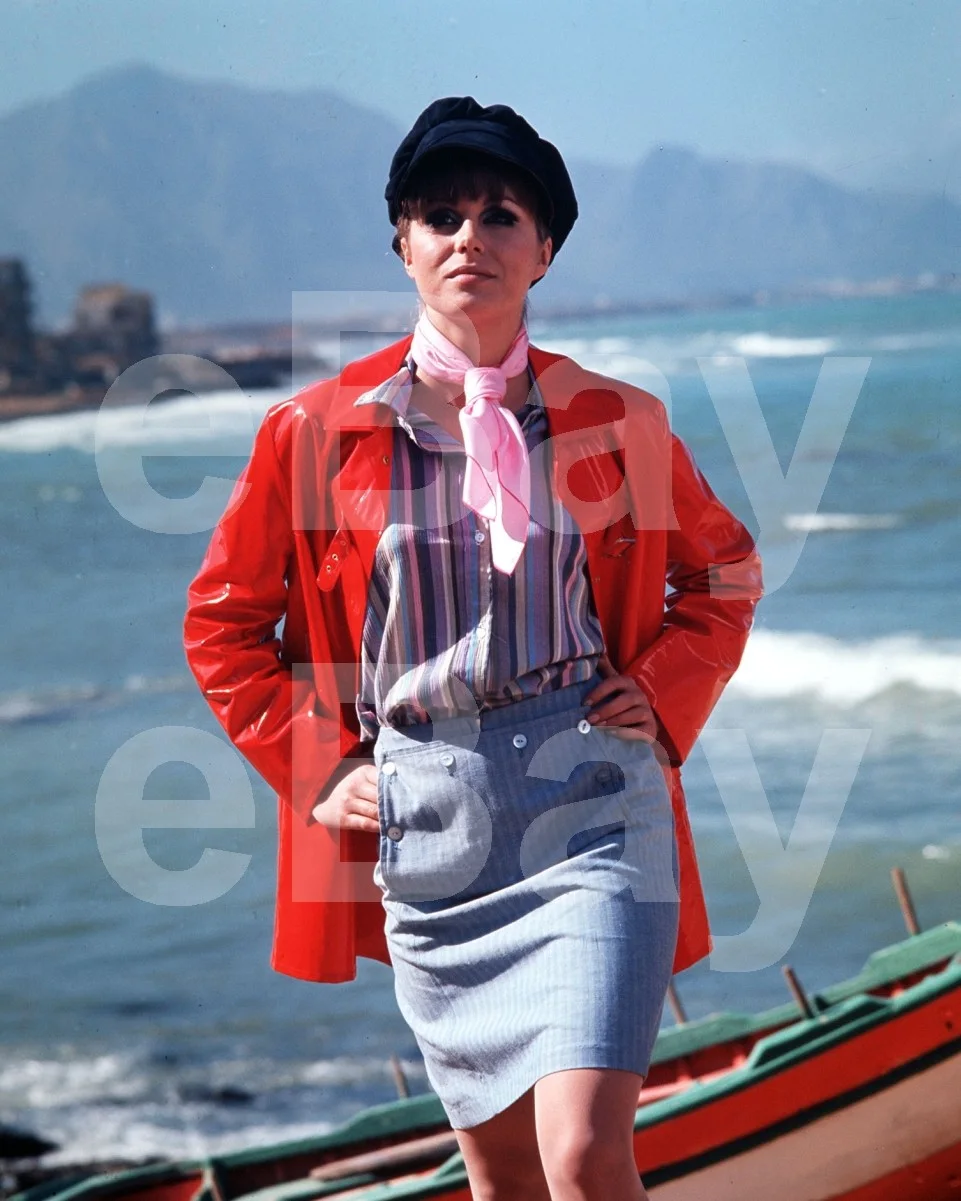Joanna Lumley 16x12 Photo Poster Print, image 4
