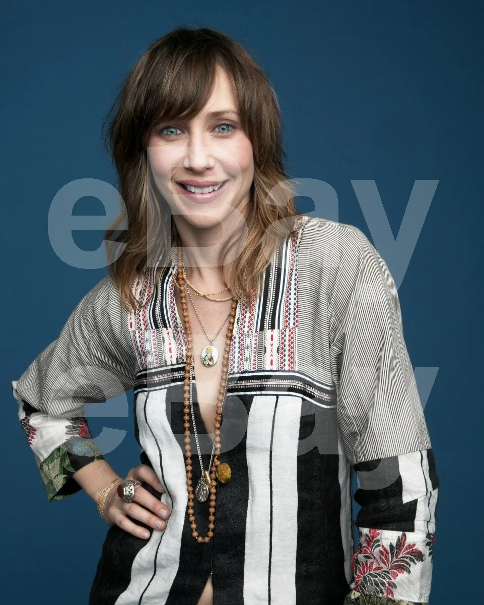 Vera Farmiga 16x12 Photo Poster Print, image 4