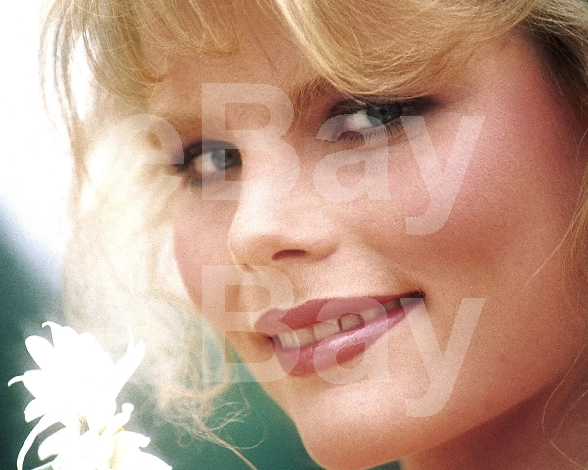 Mariel Hemingway 16x12 Photo Poster Print, изображение 4