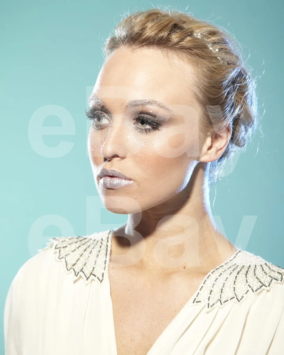 Jorgie Porter 16x12 Photo Poster Print, изображение 4
